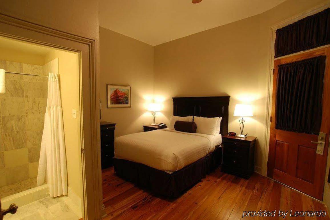 Lamothe House Hotel A French Quarter Guest Houses Property New Orleans Exterior foto